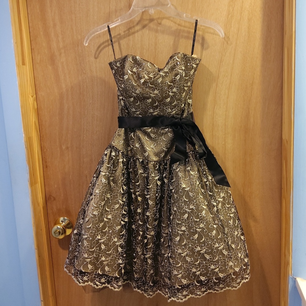 Jessica McClintock Semi-Formal Dress 4
